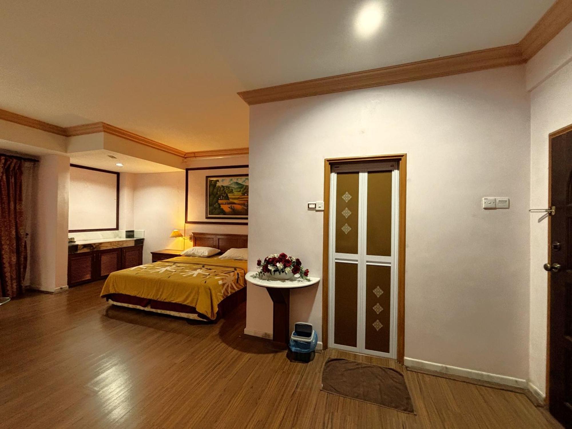 Cool Point Hotel 타나라타 외부 사진